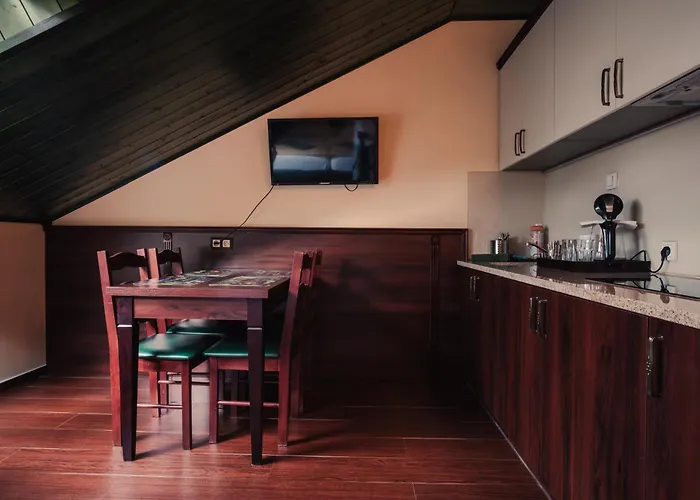 Shoemaker Irish Pub & Accommodation