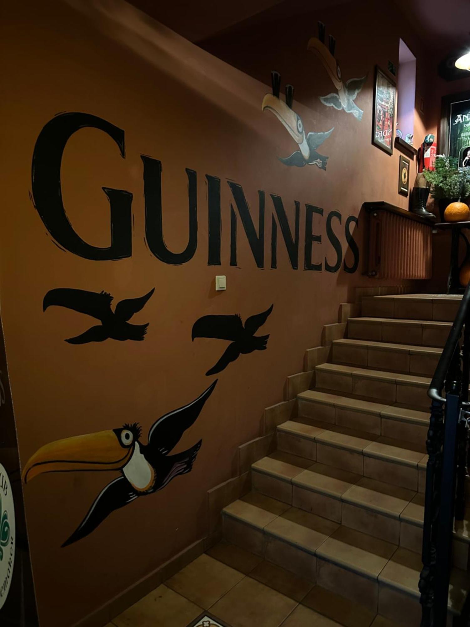 Shoemaker Irish Pub & Homestay