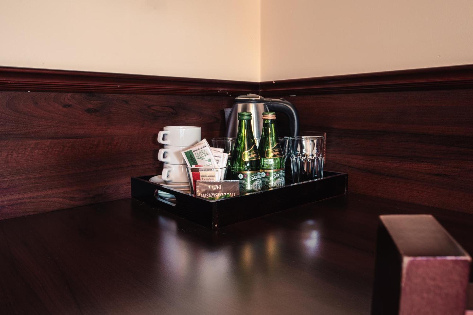 Homestay Shoemaker Irish Pub &